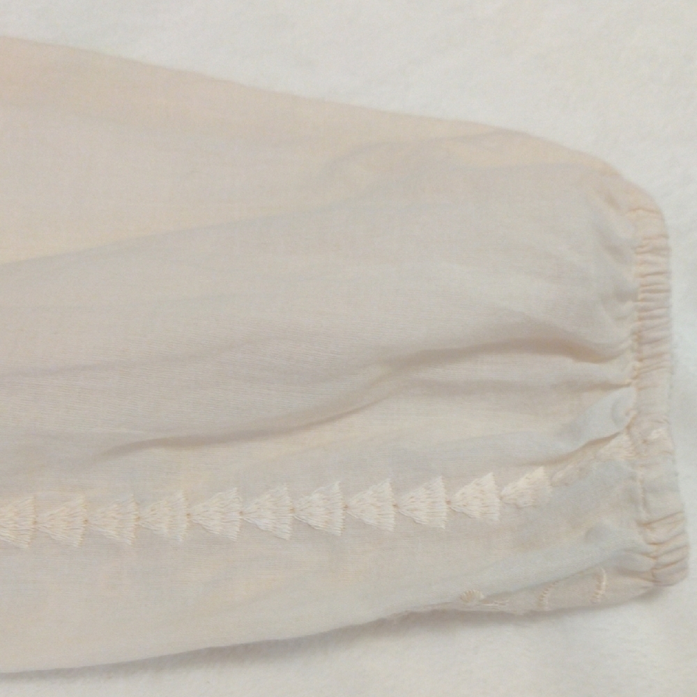J-Jill. Women's Cream Embroidered Top - Picture 5 of 12